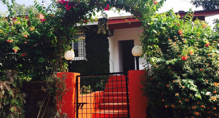 2 Bedroom bungalow for small groups, Lonavala 1