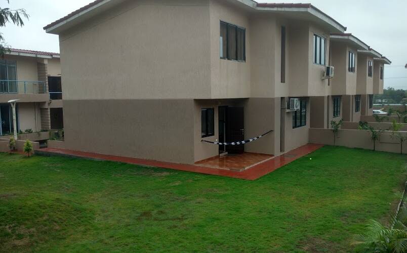 Scenic Water Fall-Hill view Bungalow Lonavala, Lonavala 3