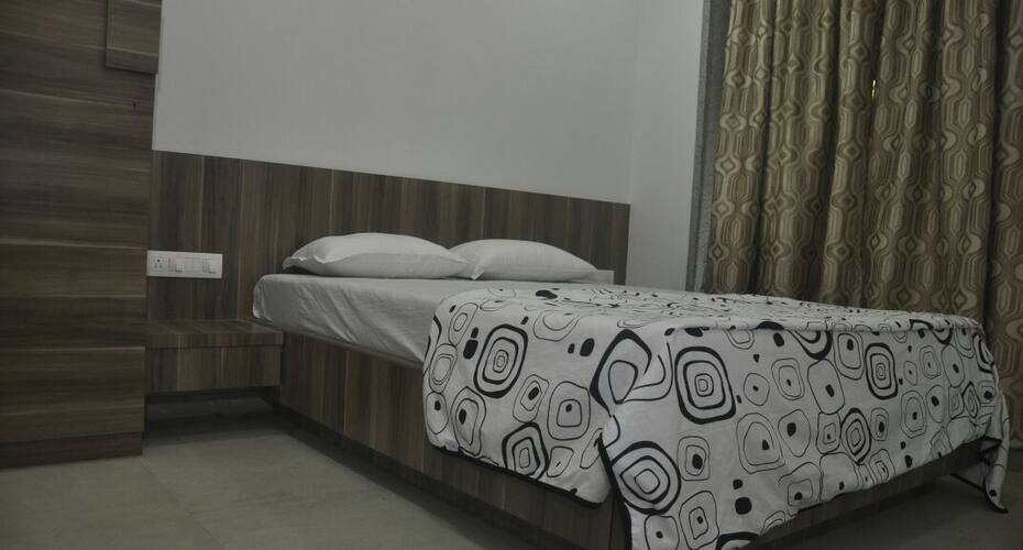 3 BHK villa with private swimming pool, Lonavala 2