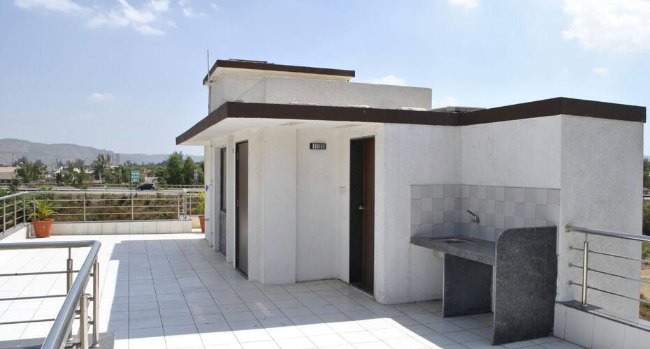 3 Bedroom Stunning Holiday Villa surrounded by mountains, Lonavala 4