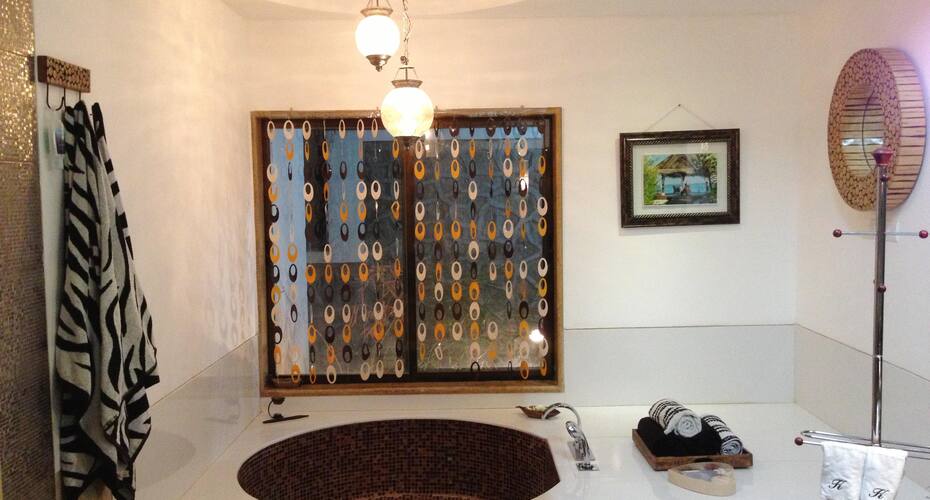 Exclusive Luxury Pool Villa, Lonavala 5