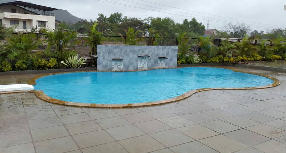 Luxurious Vintage Villa with Swimming pool., Lonavala 2