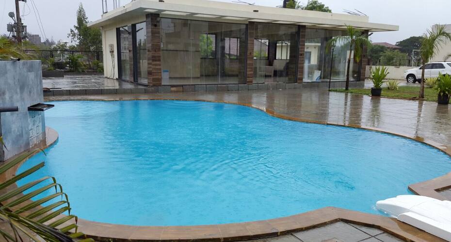 Luxurious Vintage Villa with Swimming pool., Lonavala 5