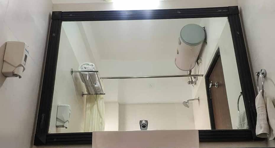 Peaceful Home stay in a serviced apartment on the ground floor, Lonavala 3
