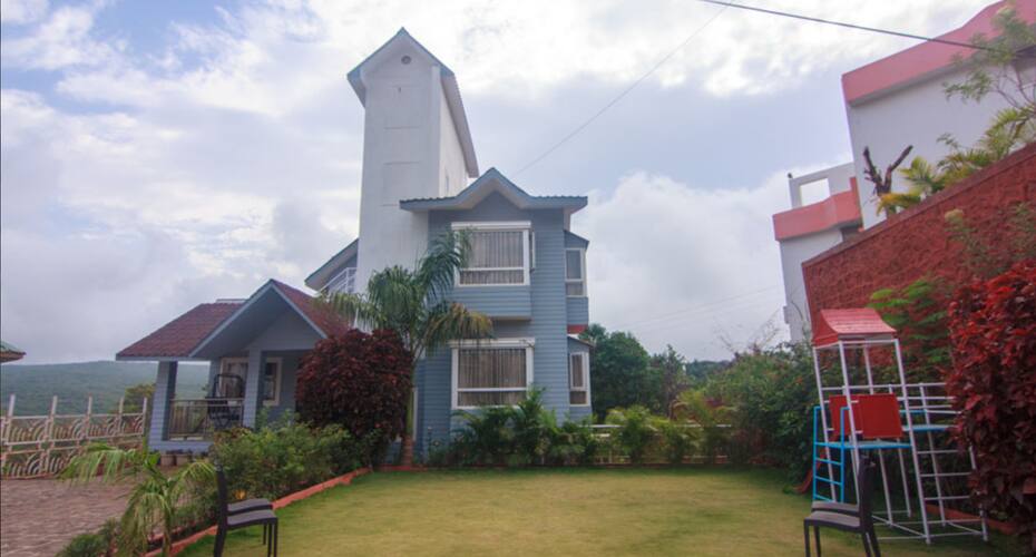 6 Bedroom Luxurious Bungalow in Mahabaleshwar, Mahabaleshwar 2