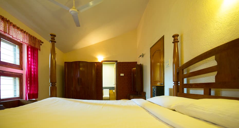 This is a 4BHK Villa Located in Mahabaleshwar, Mahabaleshwar 3