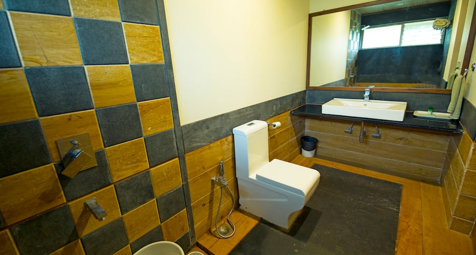 This is a 4BHK Villa Located in Mahabaleshwar, Mahabaleshwar 4