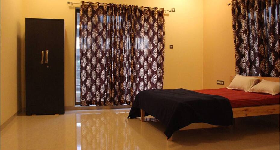 4BHK AC Villa with Spa and Jacuzzi Pool, Lonavala 2