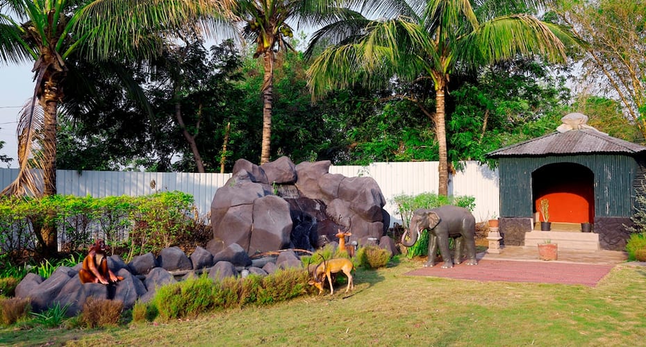 A beautiful farmhouse at the foothills of Mahabaleshwar, Mahabaleshwar 5