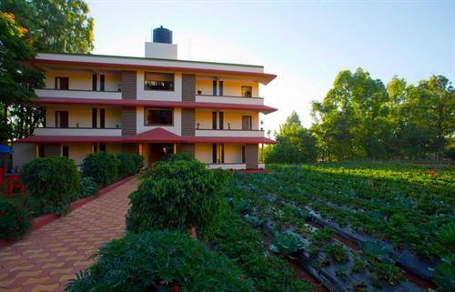 Super Deluxe Room accommodation, Mahabaleshwar 5