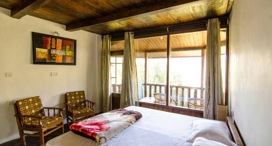 Apple Orchard Farmstay, Shimla 5