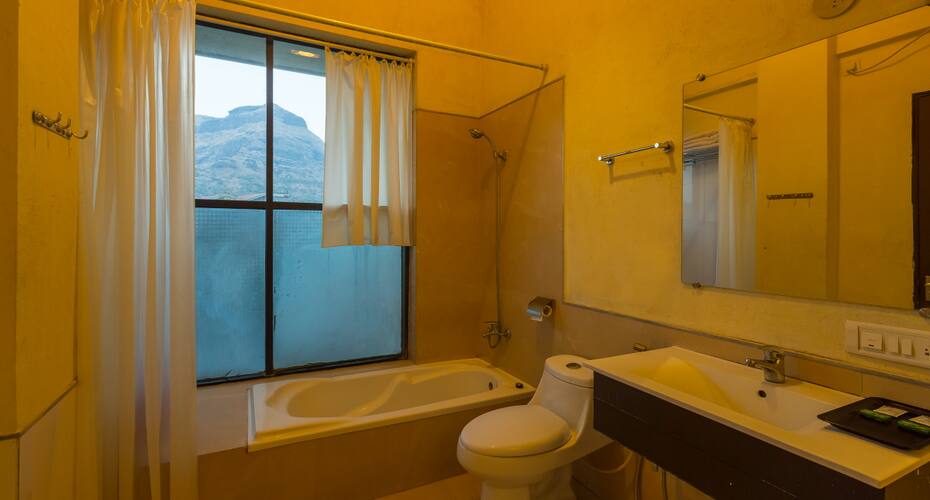 2BHK Premium villa At Dew Drops Igatpuri (10 Persons) (3), Igatpuri 5
