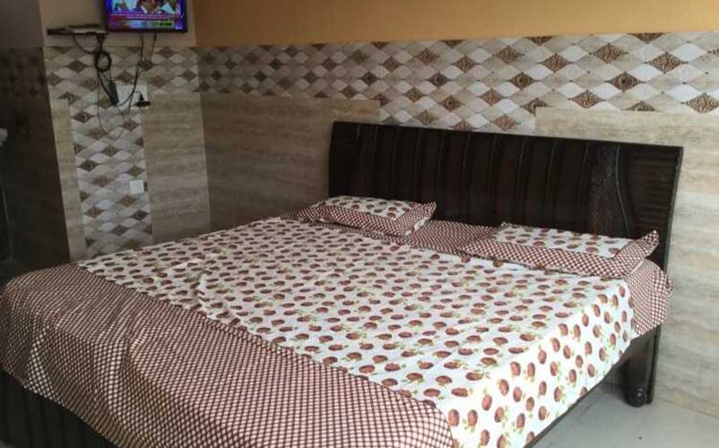 Hotel Ramakrishna, Allahabad 1
