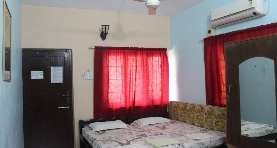 C M Sierio Guest House, Goa 3