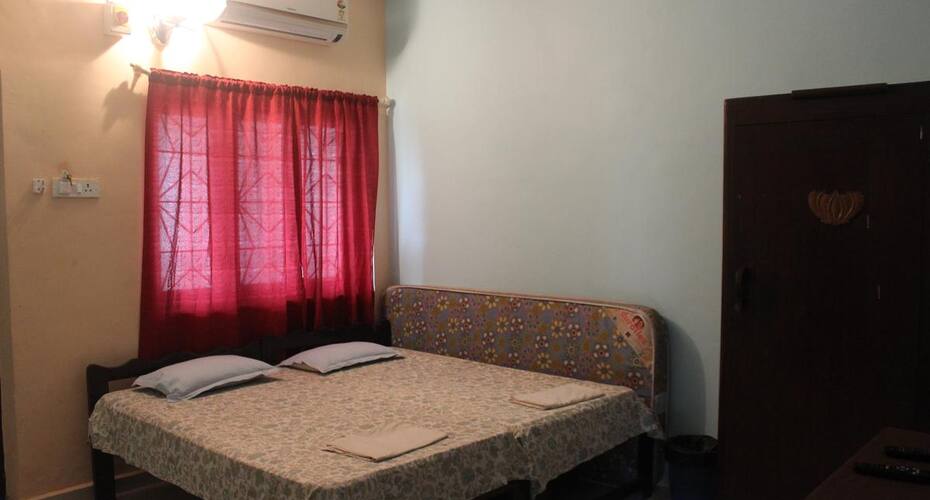 C M Sierio Guest House, Goa 4