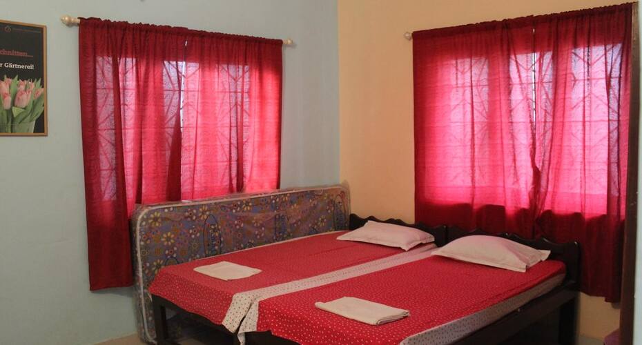 C M Sierio Guest House, Goa 5