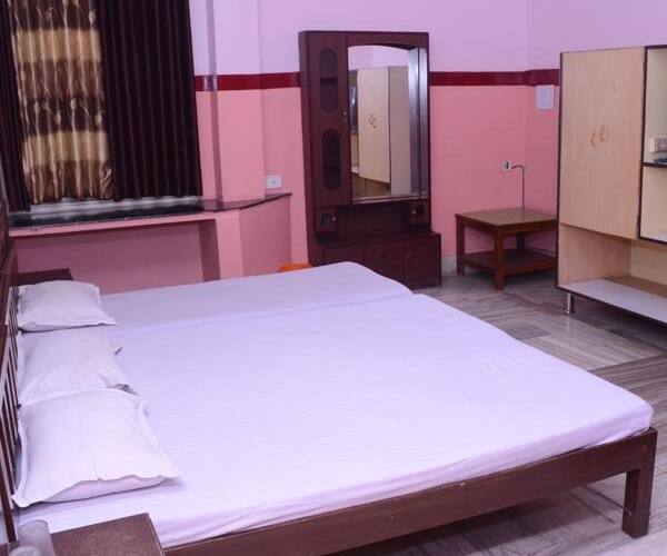 New Sangam Hotel, Allahabad 1