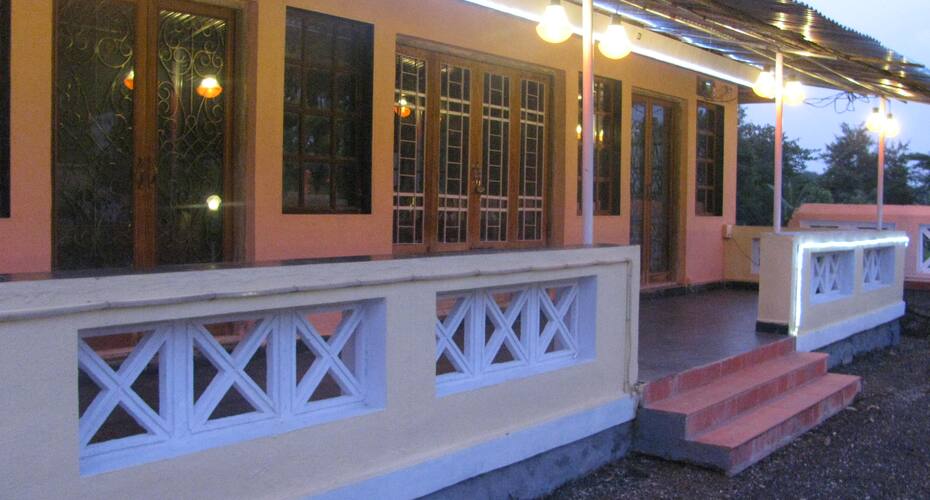 A/C Room accommodation in Alibag, Alibaug 2