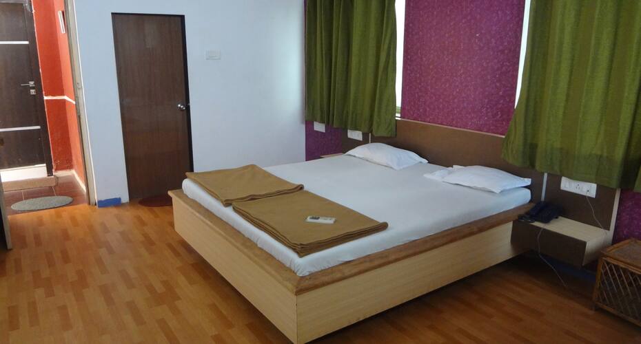 A/C Standard Room stay, Alibaug 2
