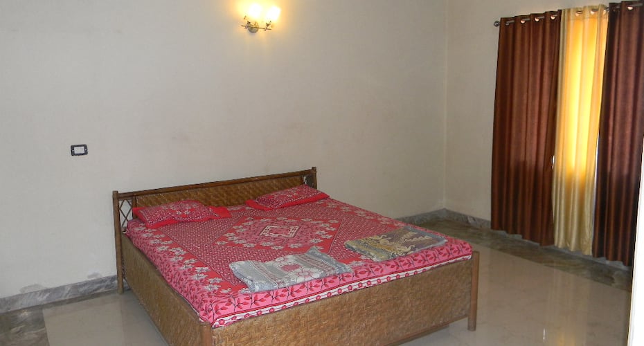 Alibaugh 3 BHK bungalow with private swimming pool, Mumbai 2