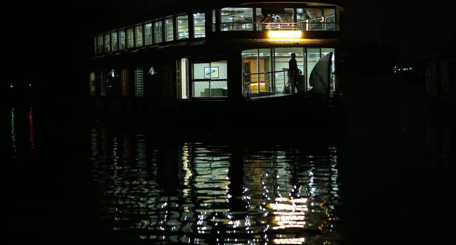 Trinetra Houseboats, Alleppey 5