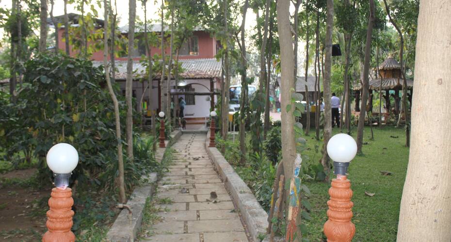 6 Bedroom Resort, close to nature homestay, Karjat 1