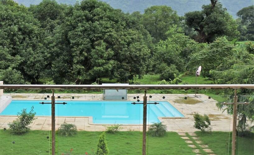 Eight Bedroom Luxurious Villa in Karjat, Karjat 3