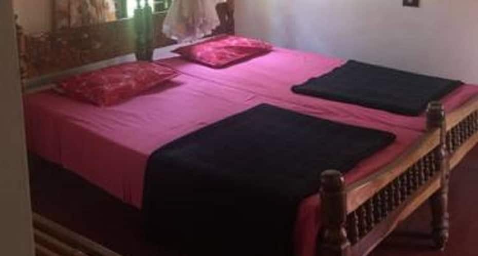 Micky Cottage By Travel Inn, Thekkady 2