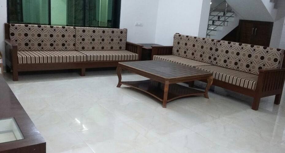 A beautiful well maintained villa, Panchgani 2