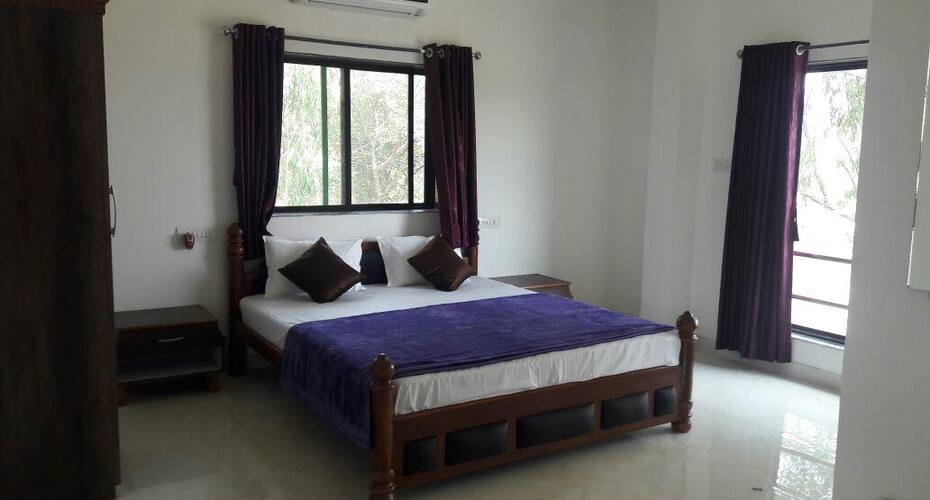 A beautiful well maintained villa, Panchgani 5
