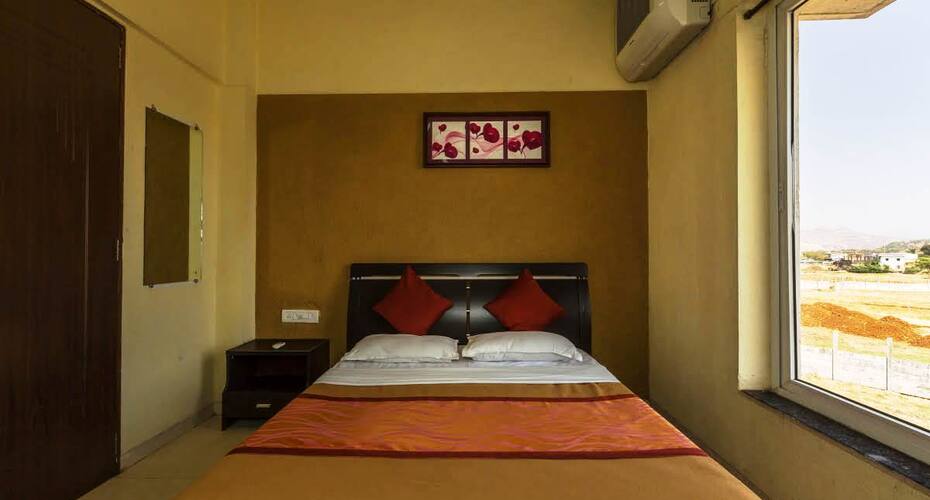 2 Bedroom Bungalow in Igatpuri (8 Persons), Igatpuri 4