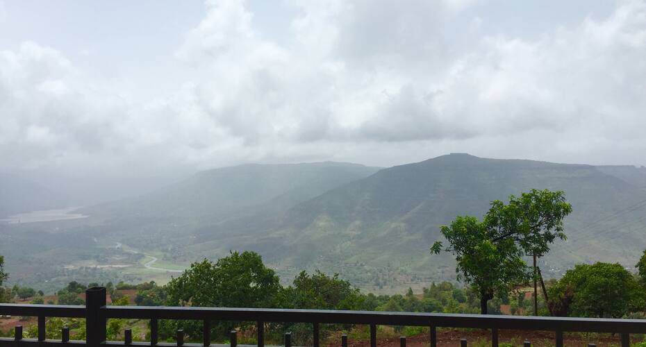 Luxurious Fully Valley View Villa, Panchgani 2