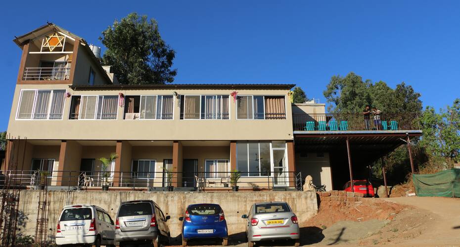 Super Deluxe stay in a luxury resort Panchgani, Mahabaleshwar., Panchgani 1