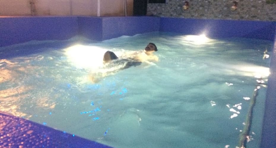 Farmhouse with Private Swimming Pool, Thane 2