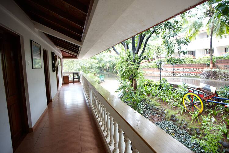 ROOMS IN APARTMENT, Kashid 5
