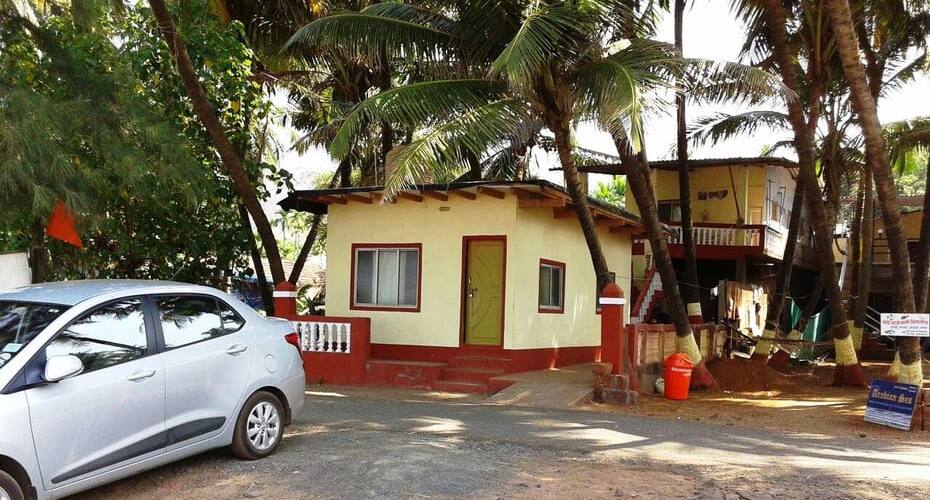 A/c Room stay, Dapoli 4