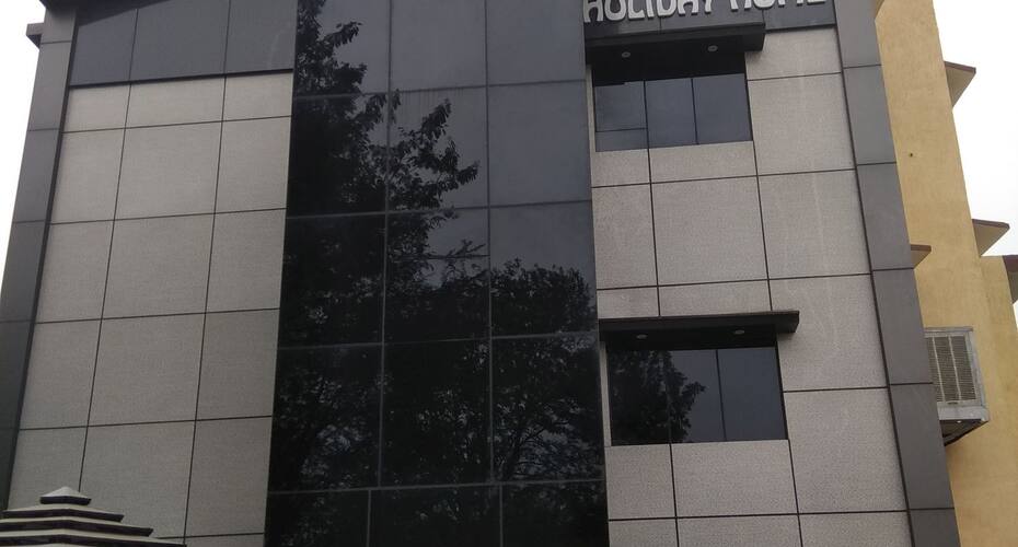Hotel Holiday Home, Hoshiarpur 1