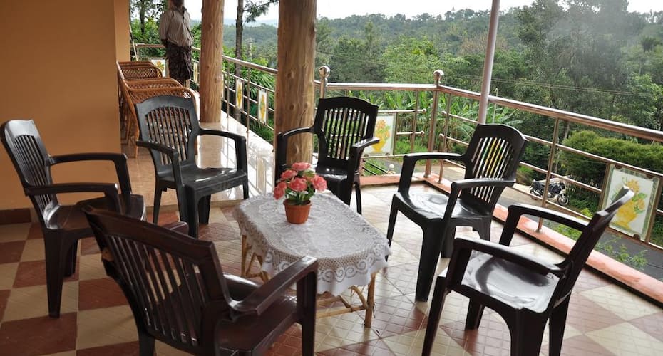 Bluemount Homestay By Travel Inn, Idukki 2
