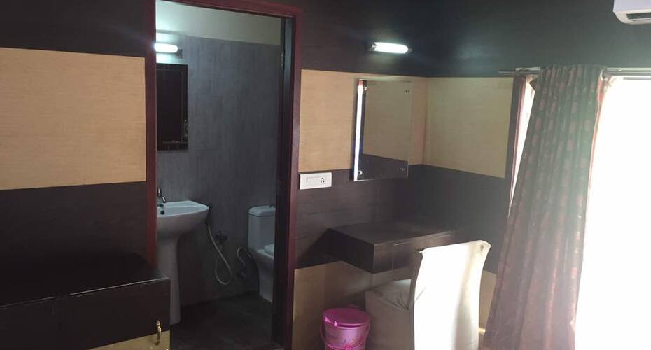 Trium house boat, Alleppey 3