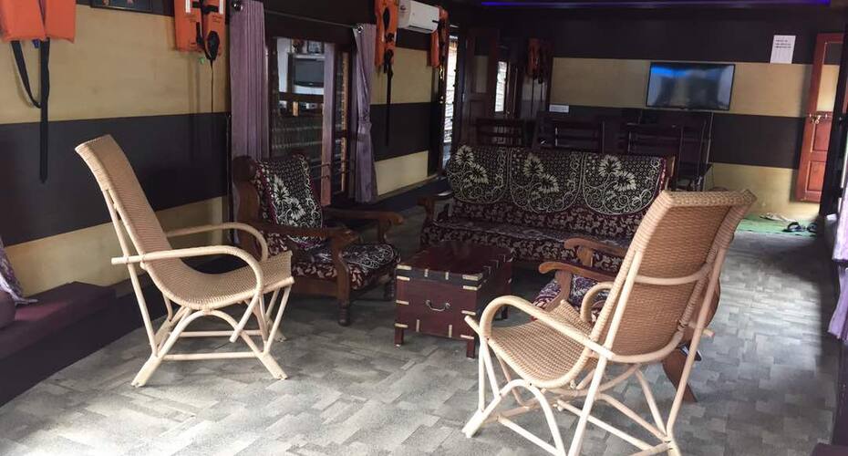 Trium house boat, Alleppey 5