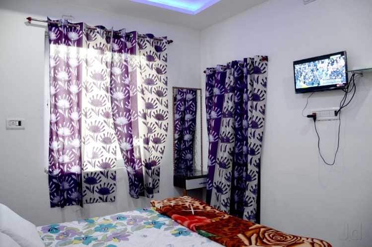 Hotel Jadav & Natraj Dinning Hall, Chittorgarh 4