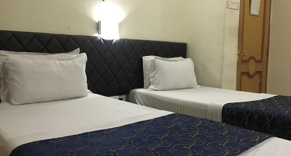 Hotel Ambassador Retreat, Asansol 4