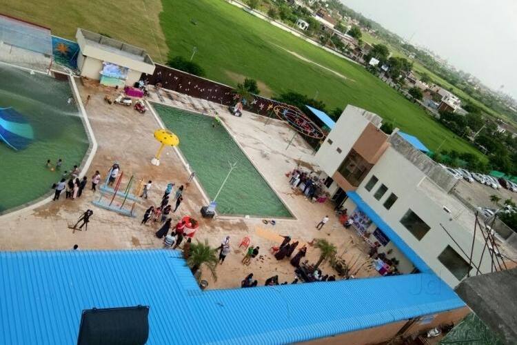 Radhika Resort, Kota 4