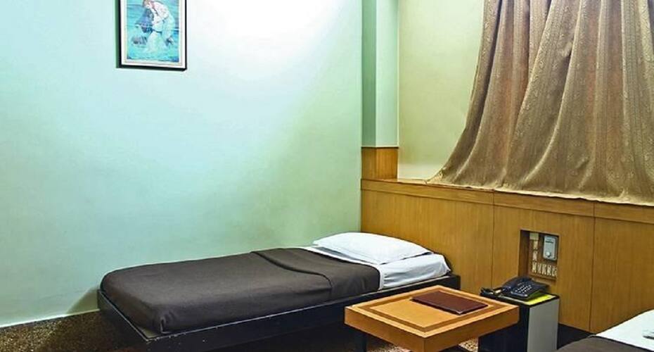 Hotel Satkur, Sirsi 3