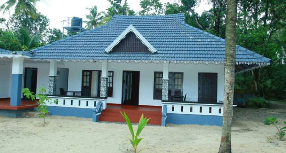 MARARI BLUE WAVES, Alleppey 1