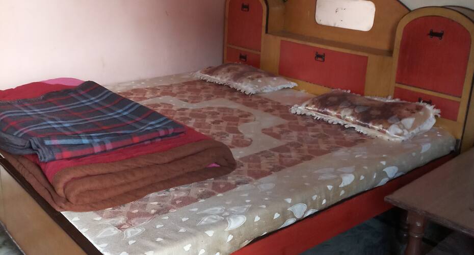Hotel Srikot Castle, Srinagar Uk 4