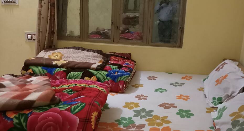 Hotel Love Kush, Srinagar Uk 4