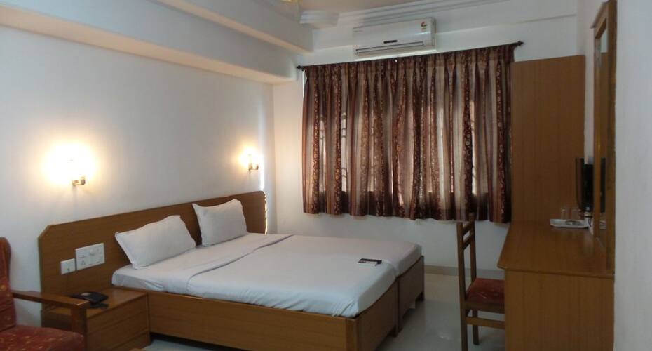Lotus Super Deluxe, Goa, Goa 2