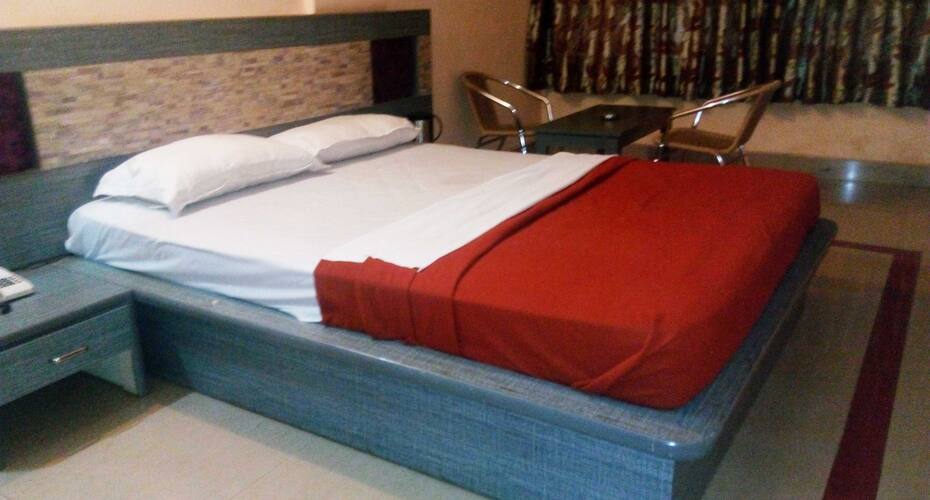 Nishmitha Towers Lodge, Moodabidri 5