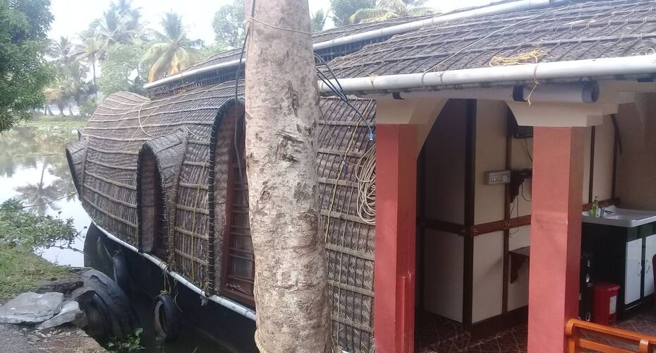 Dream palace house boat, Kottayam 1